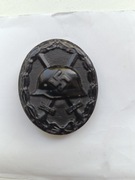 Odznaka niemiecka sygnowana L/ 13,,za rany,,