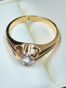 Złoty damski sygnet z cyrkonią 585