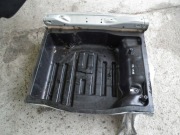 Passat B7 wanna / wnęka koła zapasowego + belka próg bagażnika