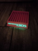 Stojak podstawka na gry Nintendo 3DS napis fluorescencyjny 