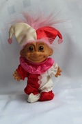 TROLL RUSS RÓŻOWY BŁAZEN KLAUN STAŃCZYK FIGURKA ZABAWKA