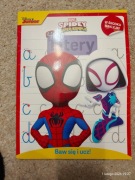 Spidey, Spider-kumple - Litery