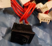 70 szt. przełącznik on/off rocker kołyskowy Arcolectric Eng. 10(4)A 250VAC