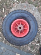 Koło do taczki o rozmiarze 3.00-4 (260 - 85)