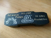 Górnictwo Niemcy brykiet pamiątka Schwarze Pumpe 2009 Rekord 6x16cm 