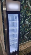 Szafa chłodniczka lodówka na napoje 160 litrów wąska
