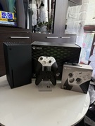 Sprzedam konsole Xbox Series X 1 TB.