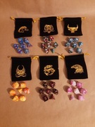 6 Zestawów po 7 kości RPG z dedykowanymi woreczkami - Stworzenia (4)