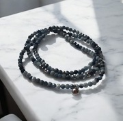 Handmade naszyjnik z naturalnego kamienia szafir z zawieszką kulki 