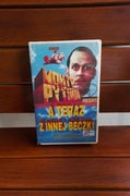 Kasety vhs wideo video .Monty Python z innej beczki VHS.   Rzadkość. Lektor