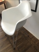 Fotele / Krzesła Vitra Eames DAR, projekt Charles & Ray Eames 4 szt