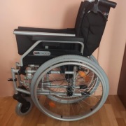 Nowy wózek inwalidzki