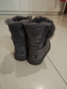 UGG  Śniegowce Mini Bailey Button II 35