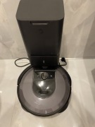 Irobot roomba i 7 plus 