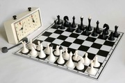 Szachy turniejowe plastikowe z zegarem