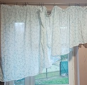 Firana niebieska białe kwiatki