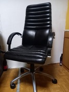 Skórzany Fotel z grubej czarnej skóry