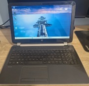Laptop HP Pavilion 15 i7 8GB dysk SSD 180GB Grafika GT740