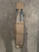 Ford Mustang 2013-2014 belka zderzaka wzmocnienie przód