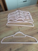 Wieszak odzieżowy welur pudrowy róż 10szt 