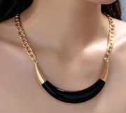 Naszyjnik etno boho z metalowymi i akrylowymi elementami + pakowanie