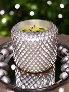 Świeca sojowa srebrna w gipsowym pojemniku o żółtym wosku sojowym