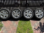 Toyota RAV4 / Oryginalne koła 18” + opony zimowe Nokian WR SUV