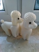 Stara zabawka Prl kolekcja figurka biały Pudel 2 szt