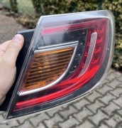 Lampa prawa w błotnik Mazda 6 GH hatchback / sedan. 