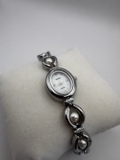 Zegarek Damski Bransoleta z Perełkami NAIDU – Srebrny Elegancja