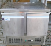 Stół chłodniczy dwudrzwiowy gastronomiczny 90x70x85