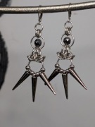Handmade - Wiszące kolczyki chainmaille, kolce + hematyt