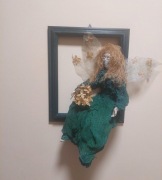 Figura szeptucha w ramię. Rękodzieło 