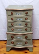 Komoda ręcznie malowana