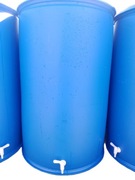 Beczka plastikowa czysta z kranikiem 290l