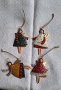 figurki aniołki zawieszka