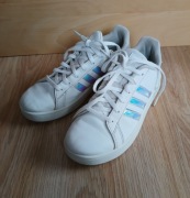 Adidas 37 1/3 – holograficzne – 23,5cm