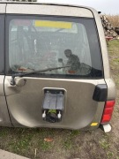 Drzwi tylne. Klapa bagażnika Nissan Patrol Y61 Gu4