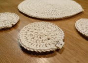 Mata, podkładki na stół, pod talerz, pod kubki 