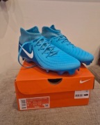 Buty piłkarskie korki Nike 