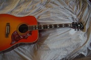Gitara akustyczna Hummingbird lutnicza, z topowym Fishmanem 