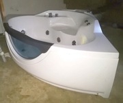 Wanna z hydromasażem 156x156 NAROŻNA