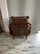 Drewniany Barek Mahoniowa Witryna w Stylu Kolonialnym