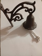 Dzwonek żeliwny do powieszenia całkowita wysokość że sznurkiem 22 cm 