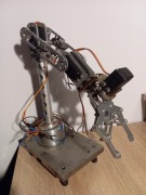 Robot, manipulator, servo, robot arm