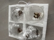 Bombki z figurkami zwierząt .