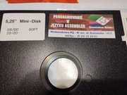 Programowanie w języku assembler na dysku 5,25" na PC Vintage 