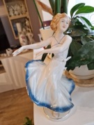 Figurka porcelanowa tancerka dziewczyna 