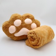 poduszka łapka z kocem B-2823