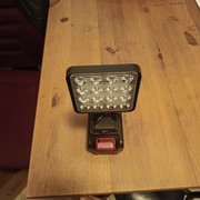 Lampa Led DeWalt do akumulator 18V 20V LATARKA MOCNA !